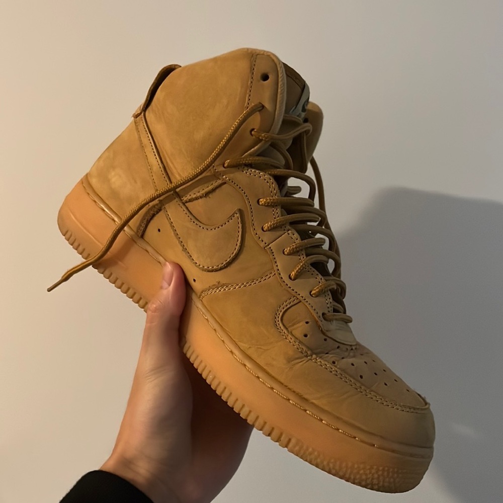 Nike Air Force 1 Wheat size 10